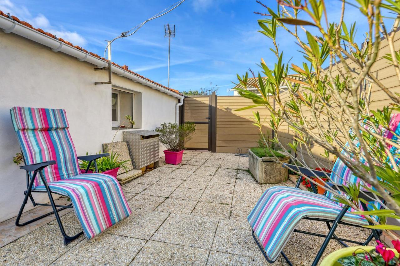 Maison Charmante A L'Epine Avec Jardin Cloture Et Terrasse エクステリア 写真